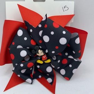 Child’s Disney’s Mickey Mouse hairbow